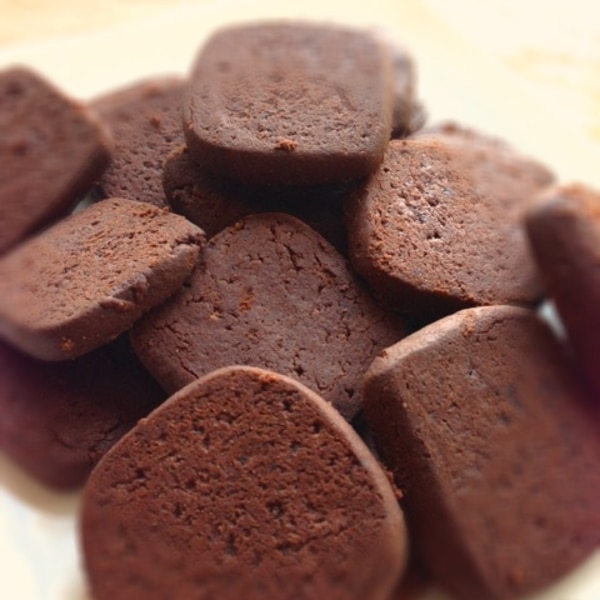 材料4つで簡単！ココアのアイスボックスクッキーとラッピング : ビジュアル系フード