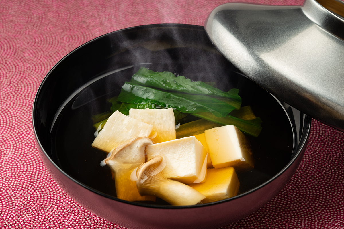 じんわり美味しい！ きのこのお吸い物