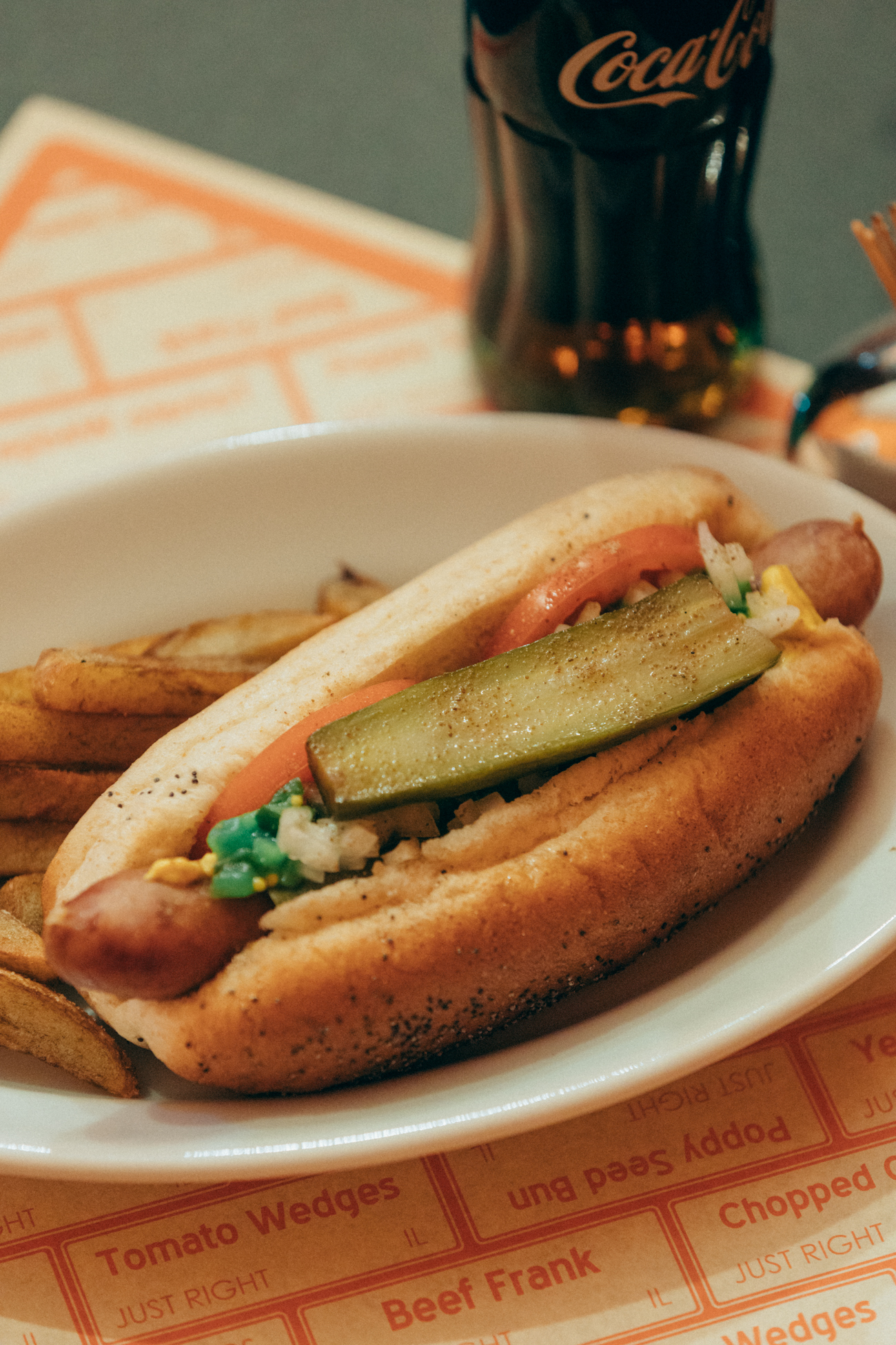 アメリカンなホットドッグを満喫☆東京ディズニーランド「リフレッシュメントコーナー」グランドメニューまとめ