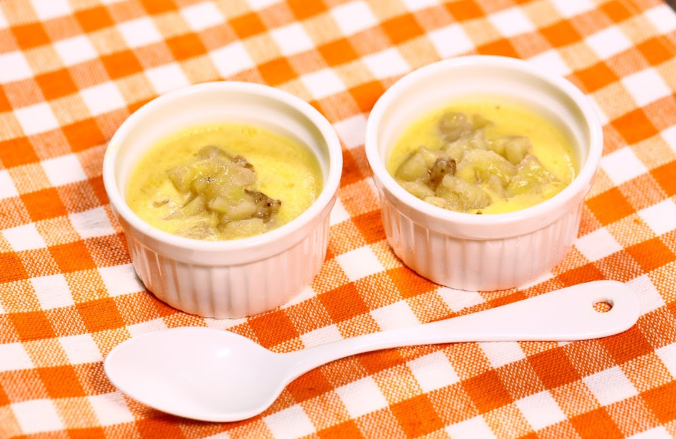 材料３つで簡単に作れるバナナプリンをご紹介！ 9ヶ月以降向けです🙆‍♀️ コメントのスタンプで感想教えてください🙌 ❤️ → 参考になった！ 🔥→ 作ってみる！ 👏 → とりあえず保存しておく！ 😍 → 実際に作った！ 他の離乳食レシピを見る→ @mama__recipe ３歳〜６