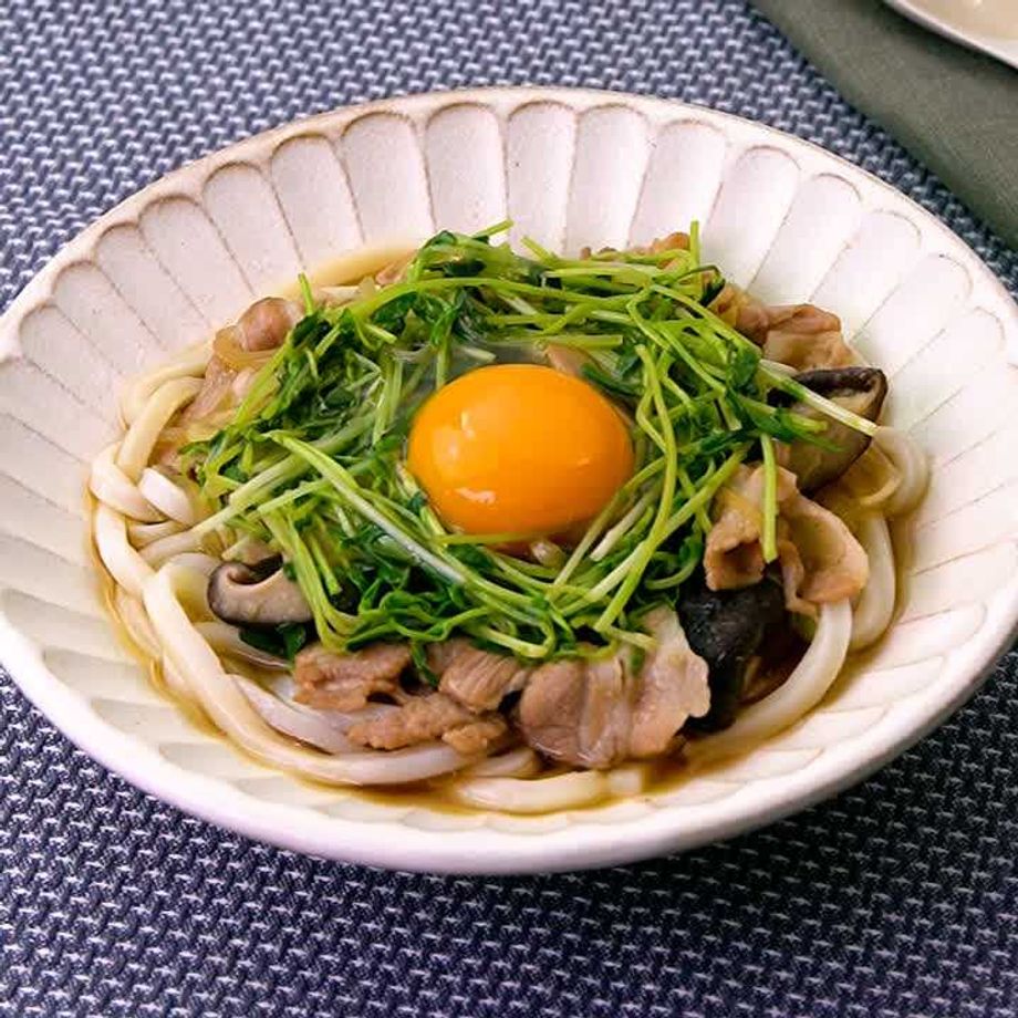 簡単ごちそう！豚すき焼き煮込みうどんハイライフポーク