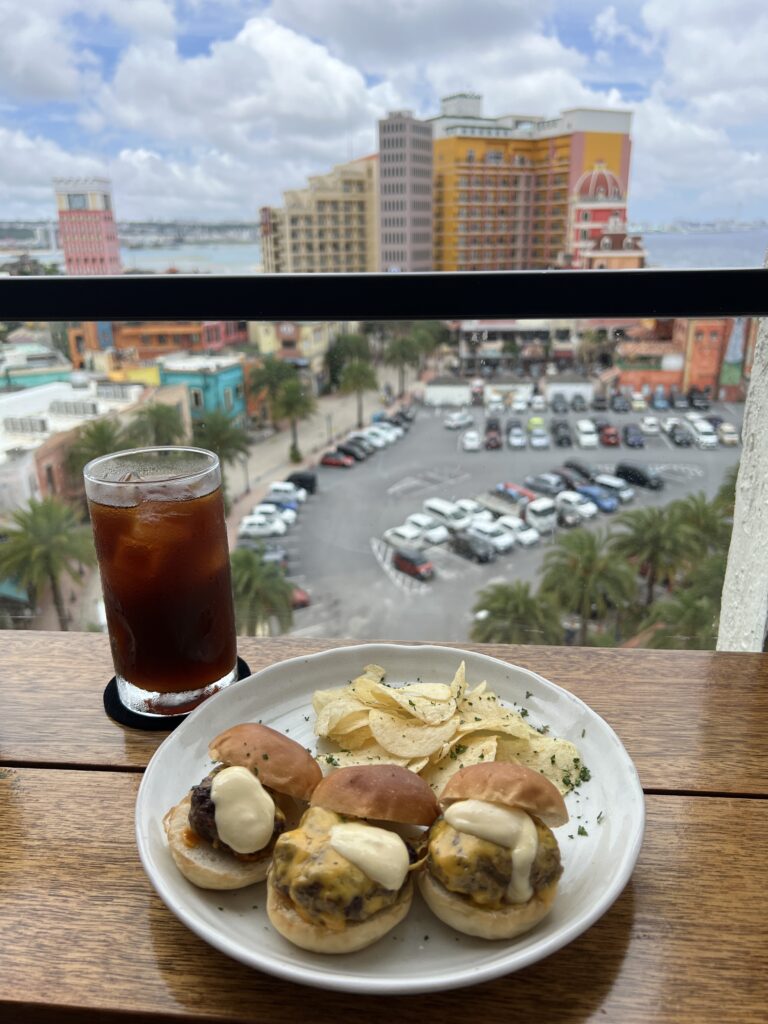 原宿 サンフランシスコピークス San Francisco Peaks パンケーキwithストロベリー＆ホイップクリーム :パンケーキ部 PANCAKE CLUB