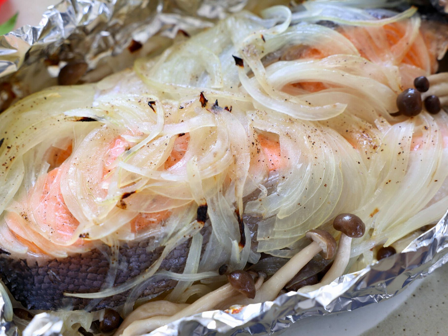 163鮭とじゃがいものみそバターホイル焼き –「食時」をもっと楽しく！eatimeは、高い品質と、お値ごろ価格を目指して新しい価値をご提案するUSMHグループのプライベートブランドです