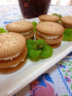 クックパッドニュース: オーブン不要 重ねるだけの簡単「ヨーグルトビスケットケーキ」が連休中の子どものおやつにぴったり!毎日新聞