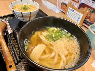 外国人にも大人気！京都・伏見稲荷大社のおすすめランチ15選RETRIP リトリップ