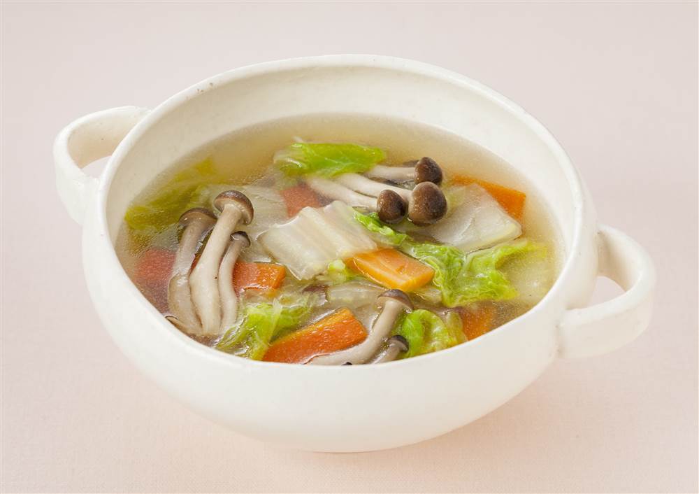 とろとろ手羽中のあったか白菜スープの超簡単レシピ