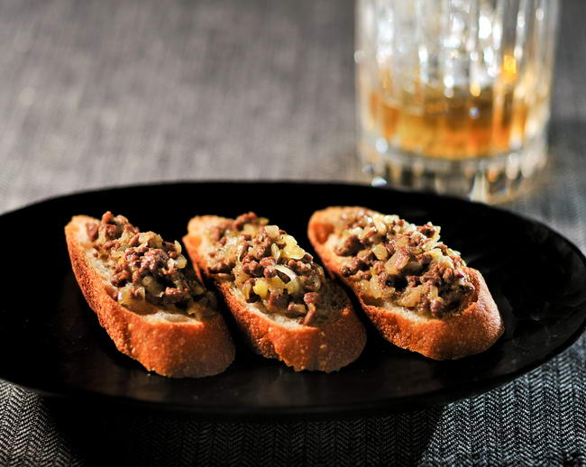 夏バテ気味のお父さんへ。鶏レバーのカリカリおつまみ