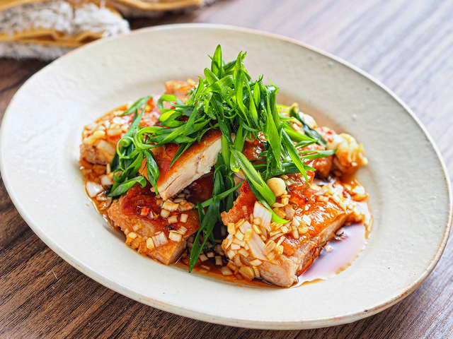 フライパンで作る！ とりもも肉のパリパリ焼き 香味ソース