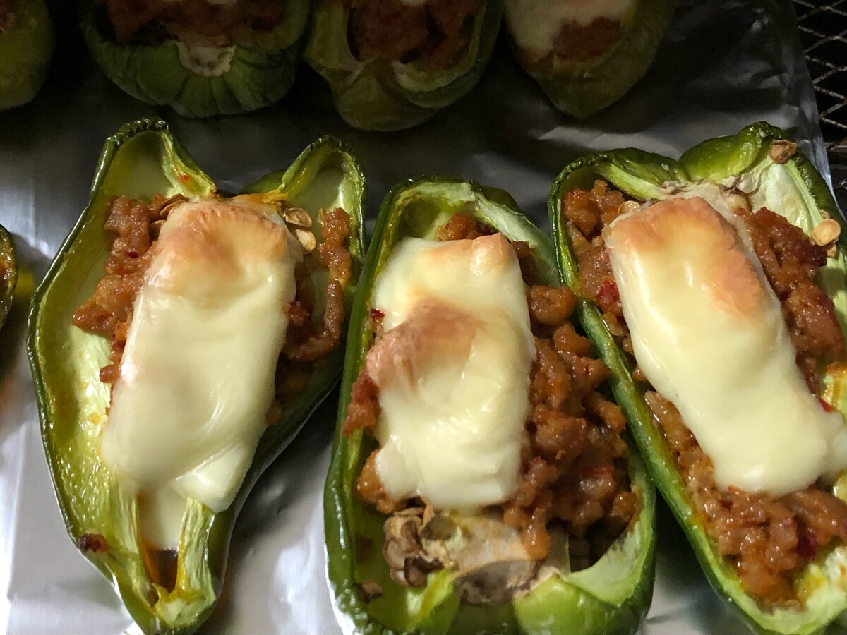 生で食べるピーマンと肉味噌