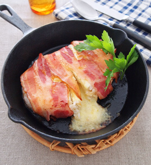 キャンプ飯 スキレットできのこのアヒージョSUPER MARKET KOHYO