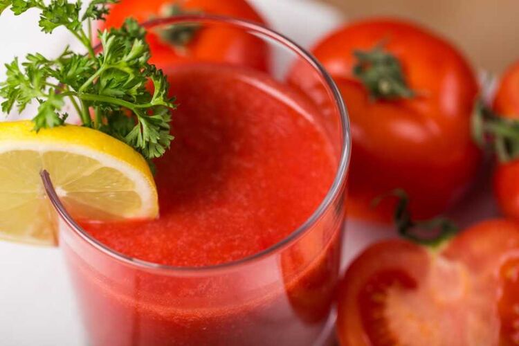 二日酔いにも効く⁉︎「クラマト」は、カクテルにも使える万能ジュース - macaroni