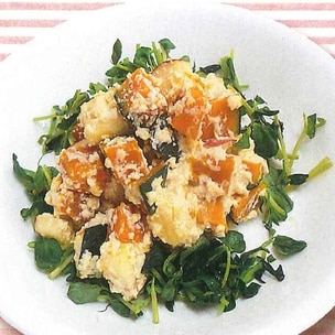 お子さんと作る季節の野菜、サイゼリヤ風やわらか青豆の温サラダ 今日のこばら グリンピースをさやから取り出すところから温玉作りも！ 字幕あります