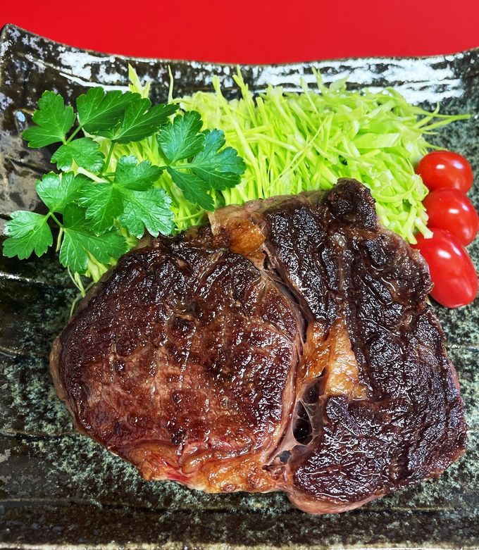 リブステーキとリブアイステーキの違いと作り方を解説