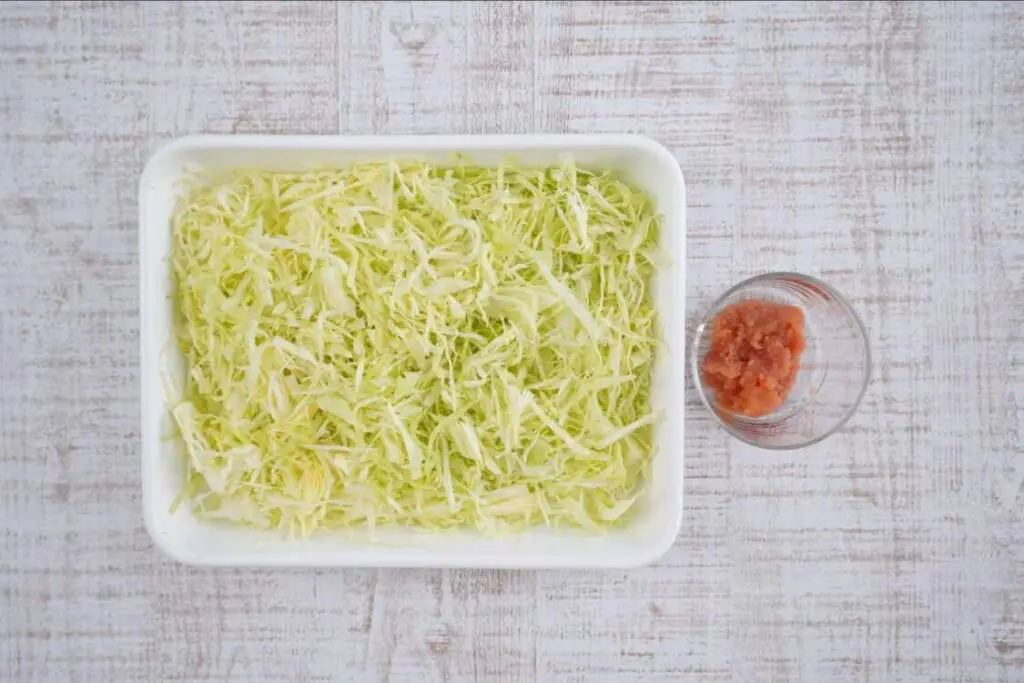 下味冷凍 キャベツと鶏もも肉のガーリック炒め