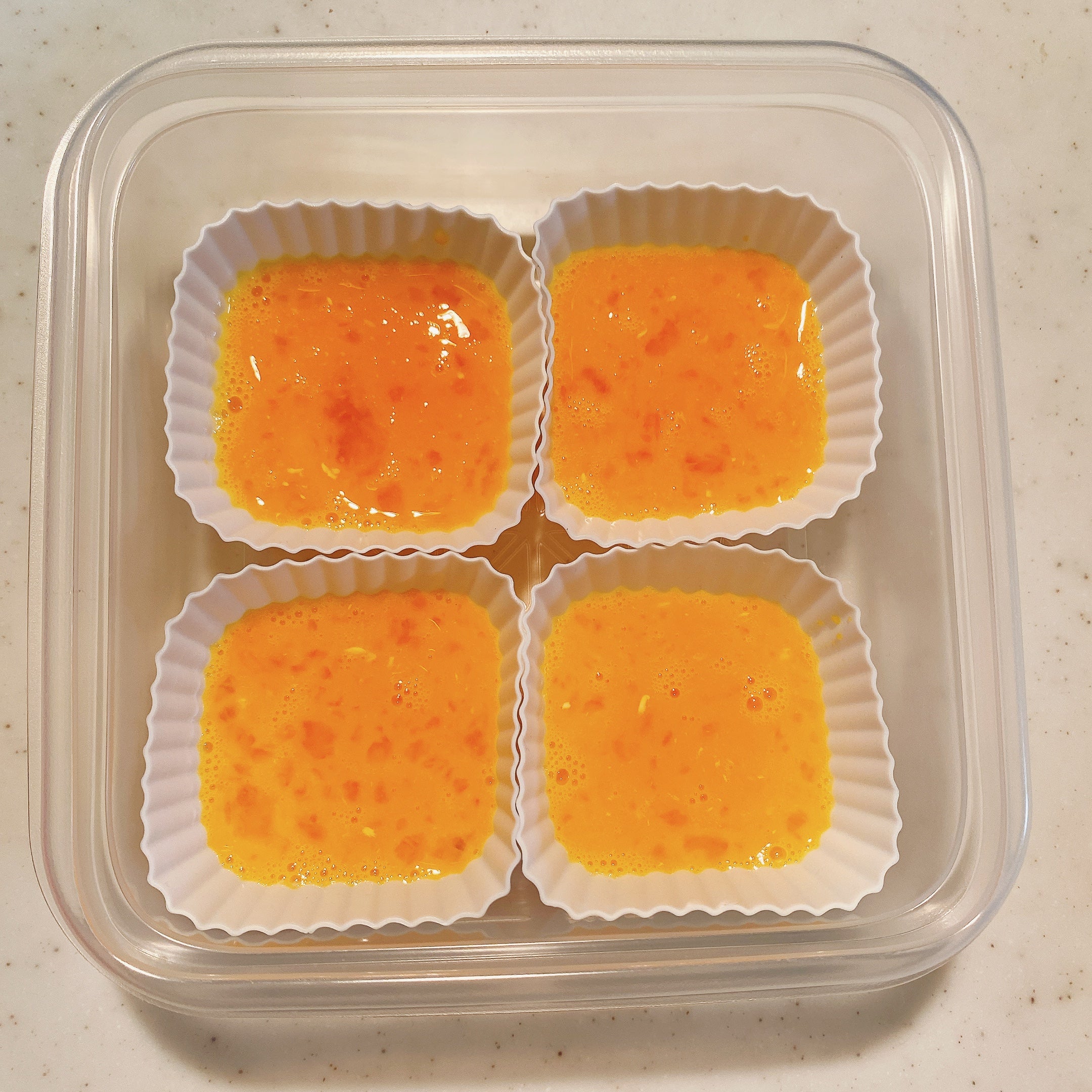 AmazonPHENOFICE シリコンエッグスチーマー 朝食の卵の密猟者 電子レンジ卵焼き器 ポーチドエッグカップ 電子レンジ用ベーコンクッカーエッグリング ゆで卵型 調理器具 シリカゲル OrangePHENOFICE蒸し器・せいろ