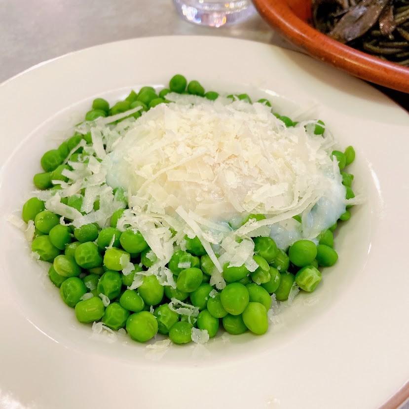 まるでサイゼリヤの｢青豆サラダ｣､冷蔵庫にある食材でカンタンに自宅で作れる｢グリーンピースの温サラダ｣の極意樋口直哉の｢シン・定番ごはん｣東洋経済オンライン