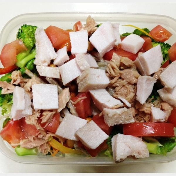 あと一品やお弁当に大活躍！作り置きOKのサラダフーディストノート