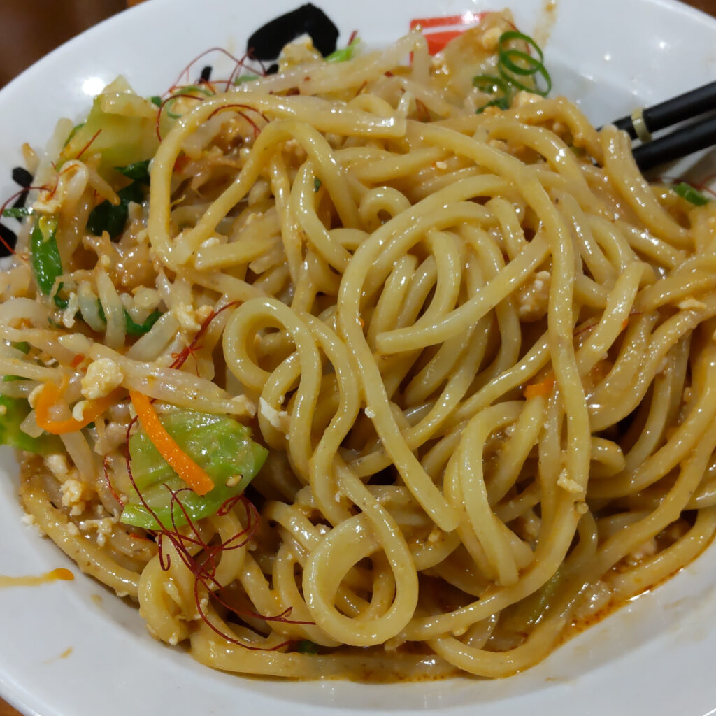 本日発売！456kcal ローソンのバンバンジー麺は脅威の食物繊維24.5g！鶏胸肉も柔らかくてたんぱく質も豊富！！ : コンビニダイエットラボ