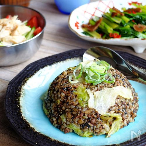 Black fried riceA Chinese professional explains the key to success -YouTube