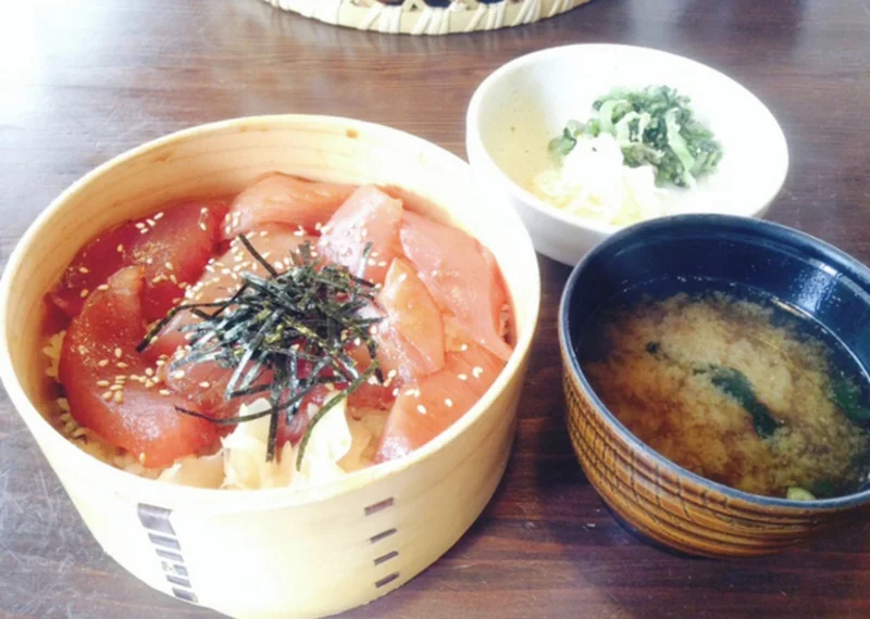 与助丸 天然甘み凝縮 特大伊勢海老 300gｘ3南房総いいもの市場