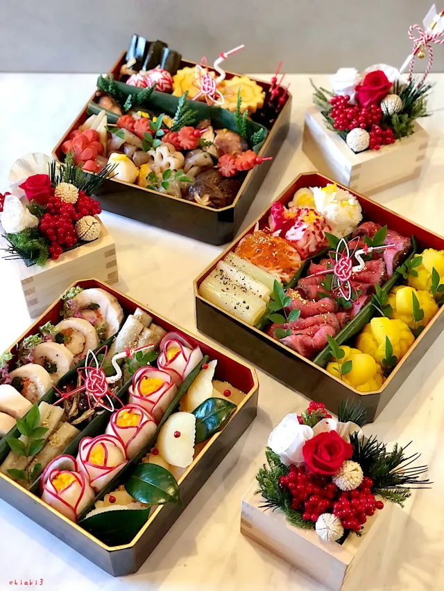 おせち」のお重には何を入れるのが正解?食材の意味や詰め方のルールは知っておきたい食の歳時記kufura クフラ 小学館公式