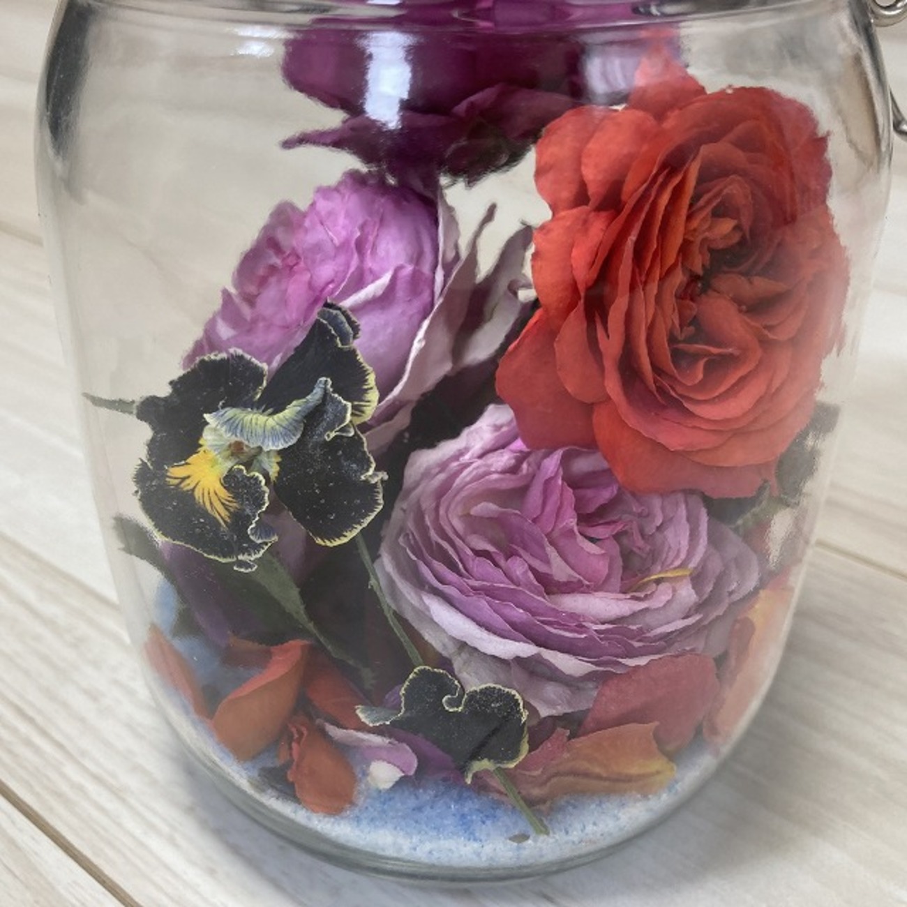 イメージ通りの「白」色を ドライフラワーとプリザーブドフラワー、2つの加工方法による「白」色の違いプリザーブドフラワー製作ブログ