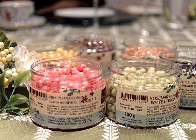 スタッフブログ婦人画報のお取り寄せ春の訪れを感じる、キュートなピンク色のスイーツ7品