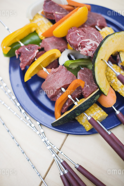 バーベキューの下ごしらえの写真素材FYI03048880ストックフォトの Qlean Market キュリンマーケット