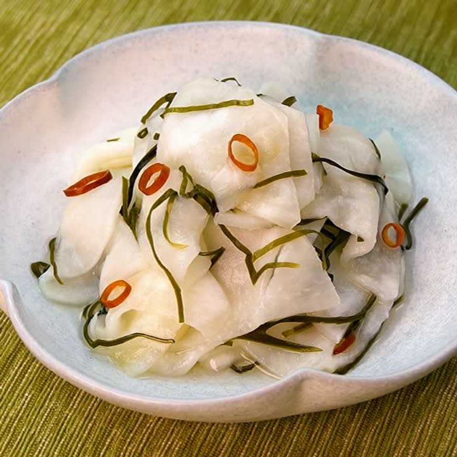 カブと塩昆布のさっと和え