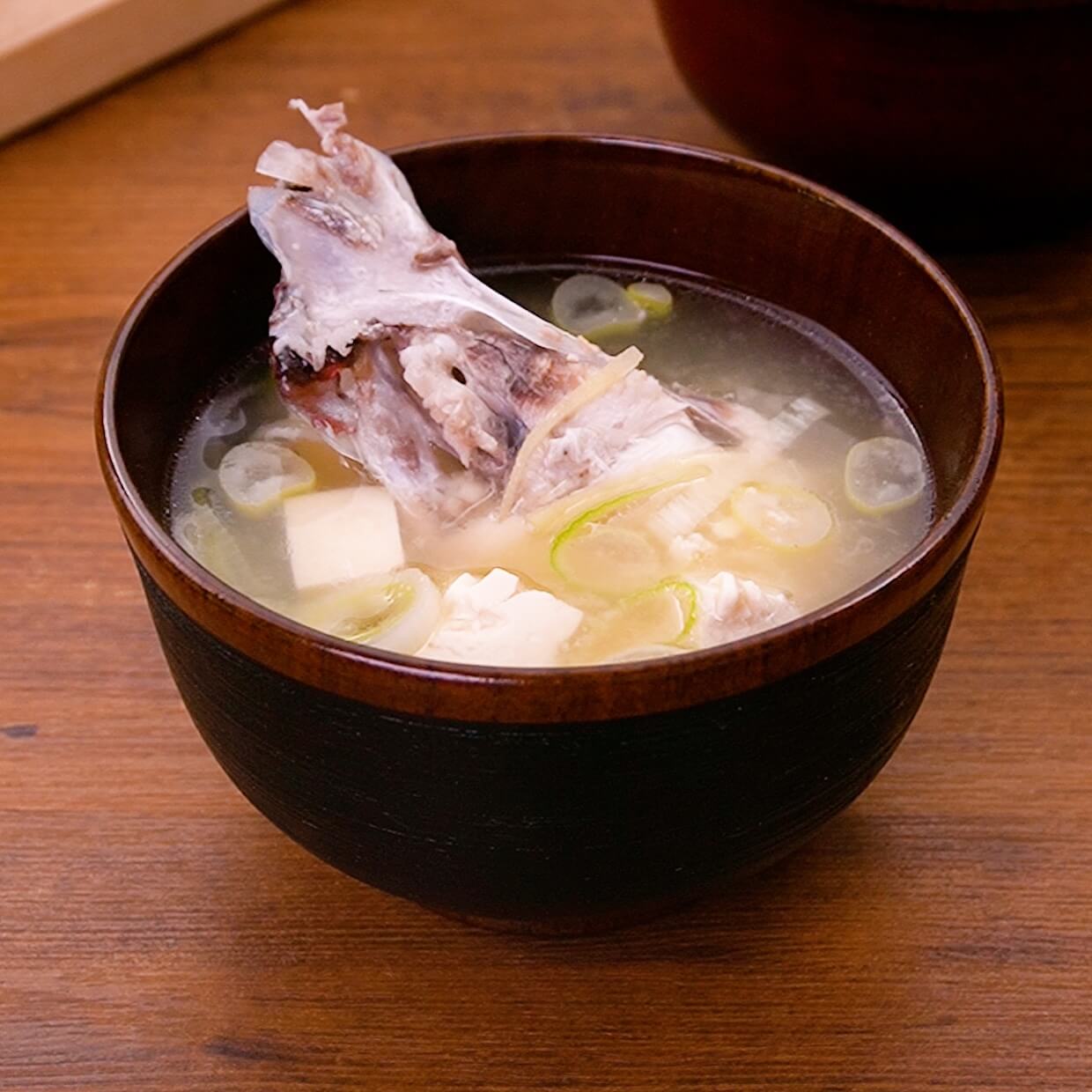 タラのアラ汁の作り方 醤油味編山内鮮魚店の海鮮レシピ