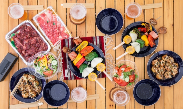 簡単&コスパ抜群 マンネリBBQ解消の「豪快キャンプ肉料理」さがえ精肉