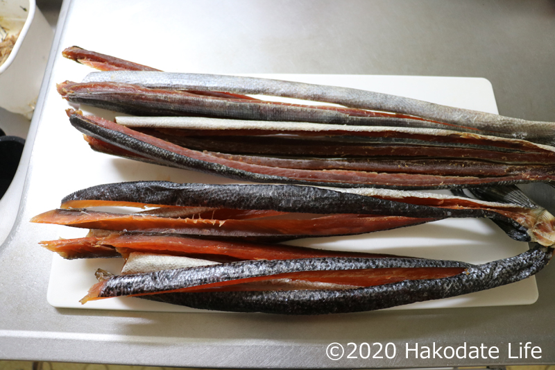 料理:サーモンあらの煮付け&塩焼きいきもんたべもん