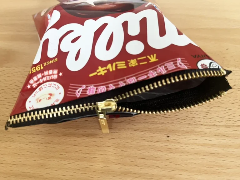 お菓子袋 リメイク ポーチの通販 by ごろ's shopラクマ