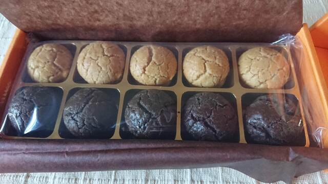 プリンと言えば“マーロウ”」 ————————————— 🏠 店 名マーロウ 葉山マリーナ店 🚃 最寄駅逗子・葉山 👛 価格帯1,000〜1,999円 ————————————— ⁡ 葉山マリーナの1階に併設された 相模湾を眺めながら食事をできるカフェ 『マーロウ葉山マリーナ店』さん。 ⁡ 名物の