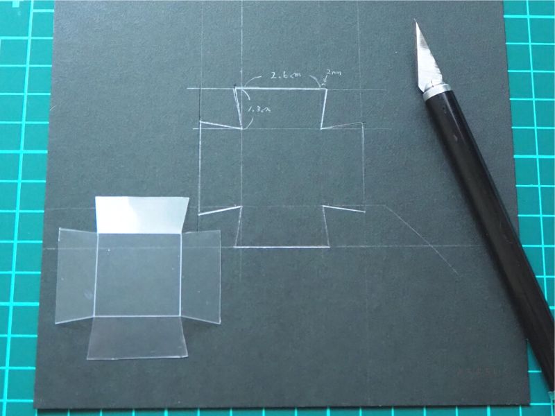 チロルチョコ c の包装紙で缶バッチ風の作り方 手順11コサージュ・ブローチアクセサリー アトリエハンドメイドレシピ 作り方 と手作り情報サイト