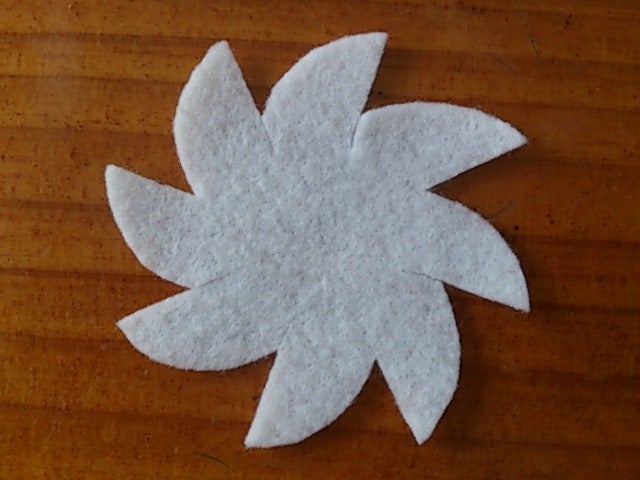 自由研究お助け隊:おいしくかわいい フェルトケーキの小物入れ毎日新聞