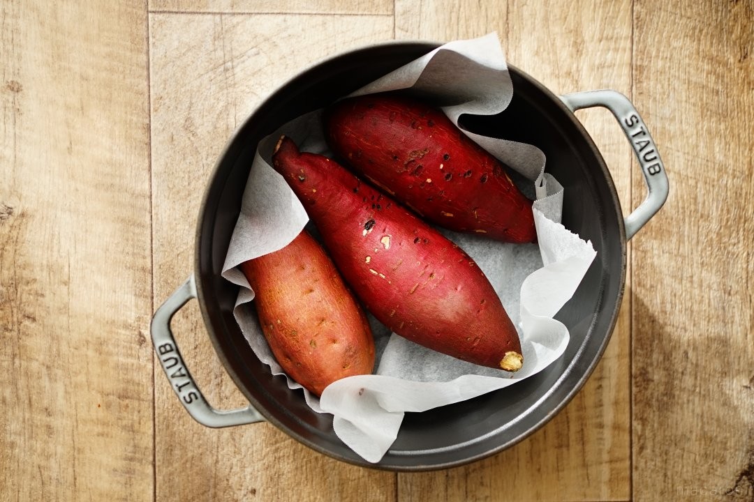 ストウブで♪ とうもろこしの蒸しゆでと、季節野菜のランチ : キッチンで猫と