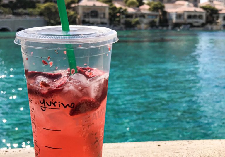 注文間違えたスタバ店員の神対応 海外スタバ店員スターバックスblackapronバイトあるある英語接客TikTok