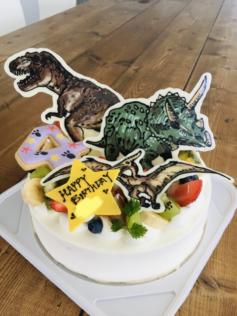 オリジナルの似顔絵で！Birthdayチョコプレート☆ケーキに乗せたら完成