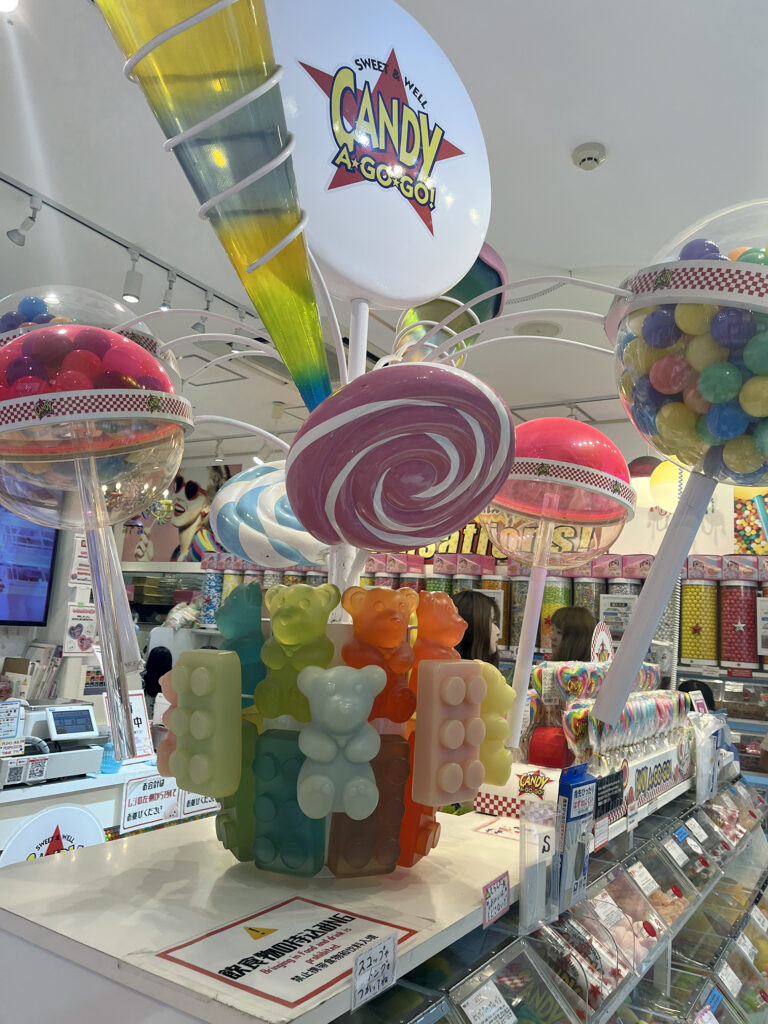 虹色のアイスやわたあめ！ レインボースイーツ専門店が原宿竹下通りにオープンねとらぼ