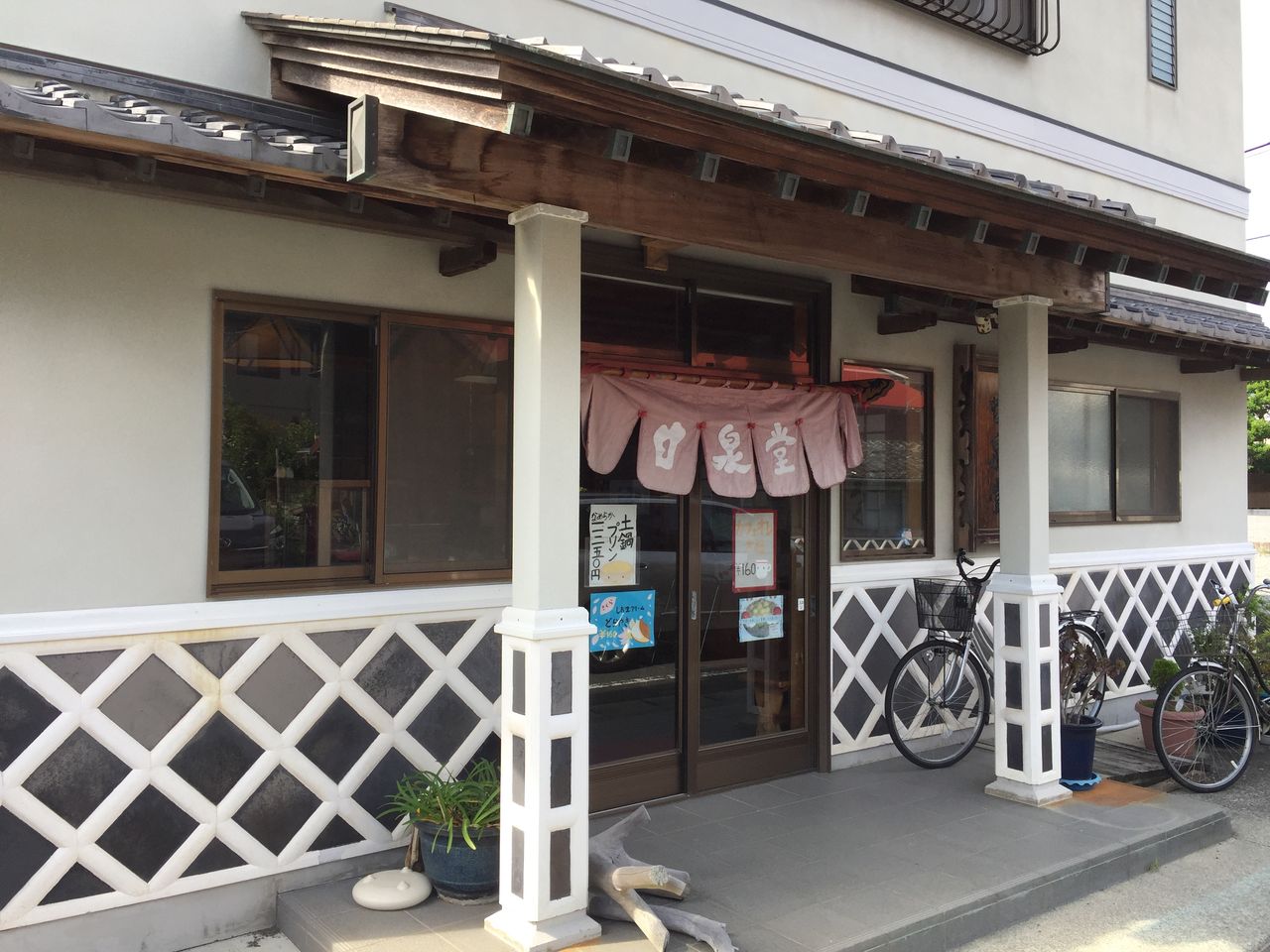 楽天市場ふるさと納税 松崎町老舗お菓子処の手作りシューロール1本 ロールケーキ シューロール 手作り 栗入り お取り寄せ : 静岡県松崎町