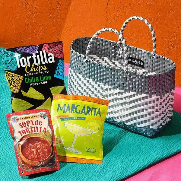 メキシカンライムとチキンまたは七面鳥のトルティーヤスープ