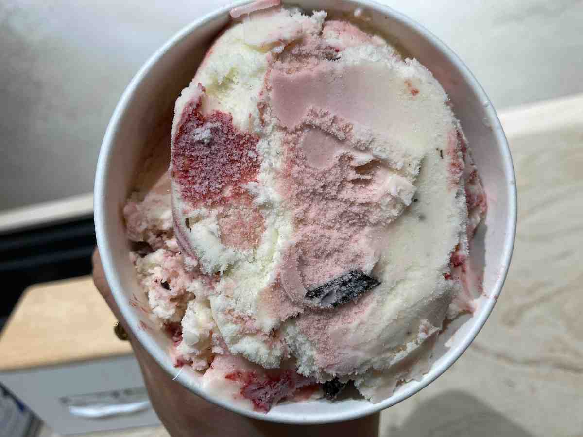 シャディショップ サンフラワー - ❣️３月１日おうちでサーティワンの日❣️ . 3月1日から使える！ハンドパックがおトクなおうちでサーティワンの日クーポン出ました✨✨✨31cLub会員限定‼️. ハンドパック『パイント』が100円引き、『クォート』が300円引きというお