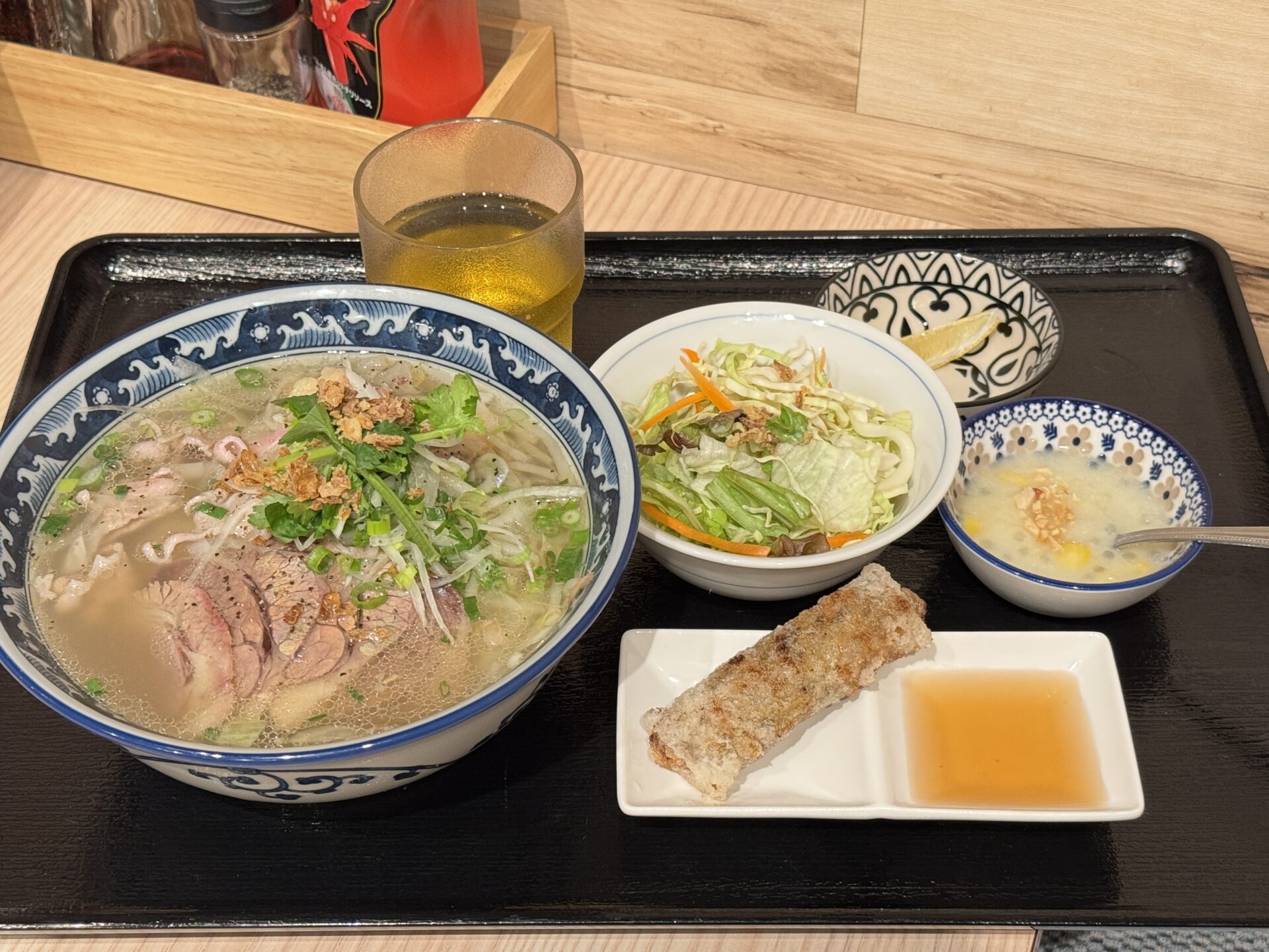 吉祥寺GW明けの自炊したくない日、救世主ごはんを食べられる店「山本のハンバーグ」 - フードライター浅野陽子の美食手帖