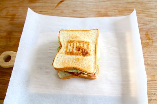 簡単 ワックスペーパーを使ったお弁当用サンドイッチの可愛い包み方