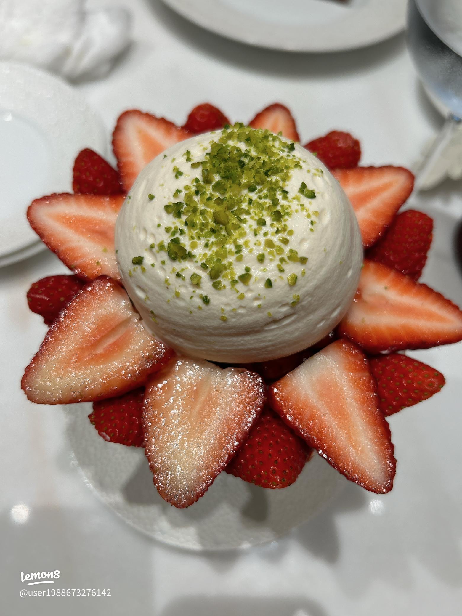 ルイヴィトン」のアイデア 9 件ブランド ケーキ, ケーキ, ルイヴィトン