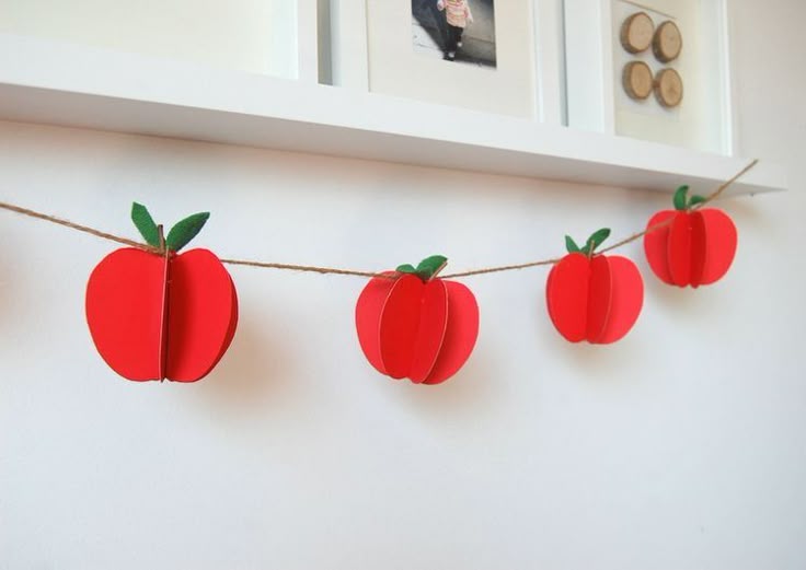 Amazon.co.jp: りんご 立体 製作キット 壁面飾り 秋 保育 高齢者 クラフト : おもちゃ