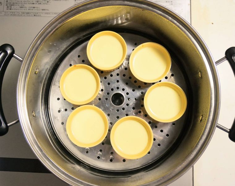 手作りでなめらか基本の蒸しプリンの作り方♡美味い