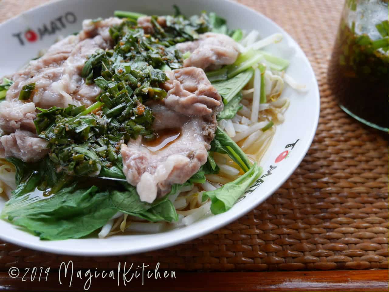 納豆アボカドしらす卵丼で朝ごはんと、卒業式のはなし-山本ゆり連載フーディストノート