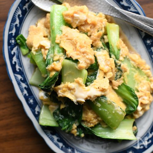 チンゲン菜と卵のオイスターソース炒め